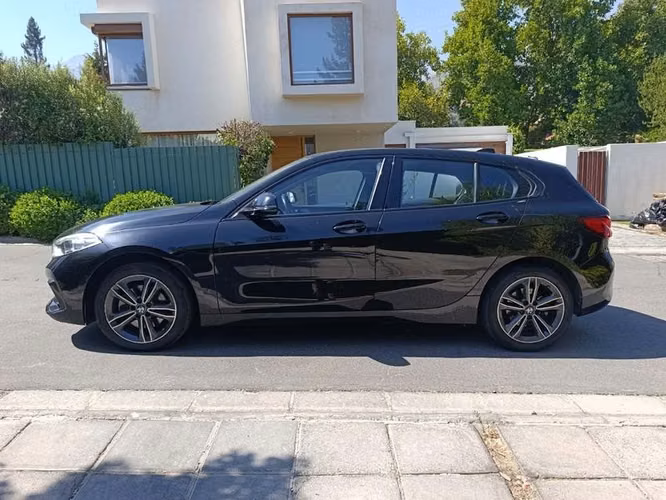 BMW 118 I HATCH SPORT PLUS - 2022 | 2635