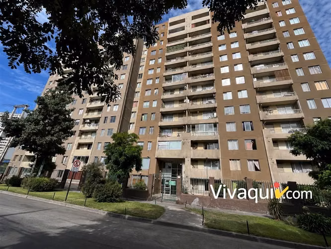 Departamento en venta de 3 dorm. en Estación Central