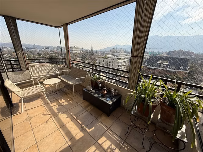 Departamento en arriendo de 4 dorm. en Vitacura