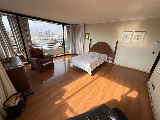 Departamento en arriendo de 4 dorm. en Vitacura