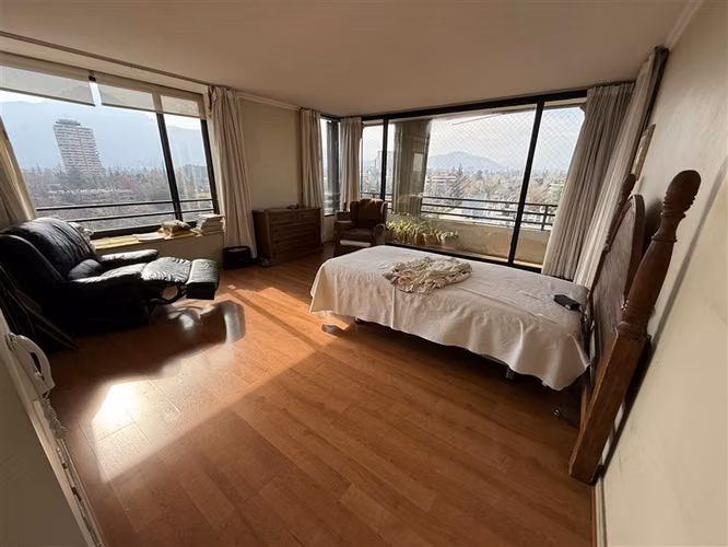 Departamento en arriendo de 4 dorm. en Vitacura