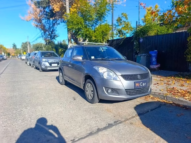 SUZUKI SWIFT GL 1.2 - 2015 | 2549
