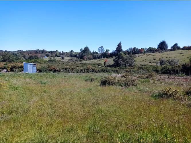 Se vende hermosa casa en una parcela en Chiloé