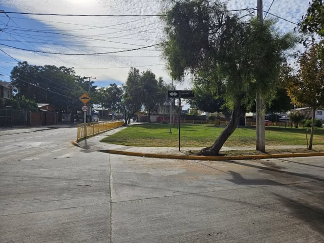 Oportunidad / Amplia Casa / Centro de Lampa / 5D+1B - Imagen 25