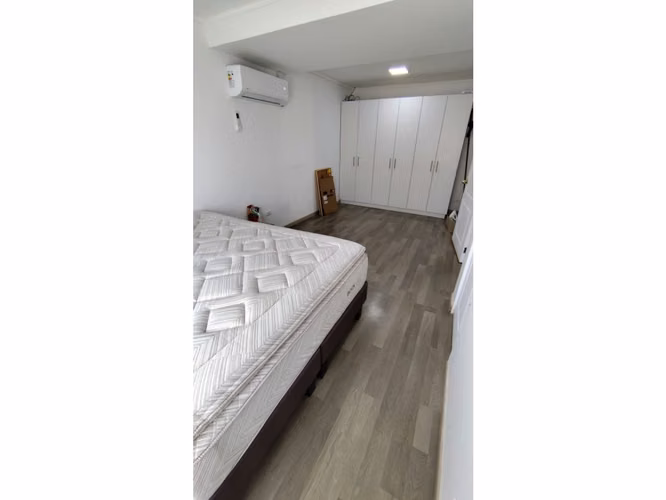 Oportunidad / Seguridad/ Amplia Casa-oficina / 3d+3b+3e