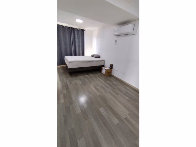 Oportunidad / Seguridad/ Amplia Casa-oficina / 3d+3b+3e