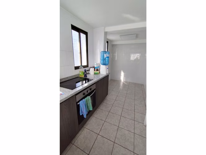 Oportunidad / Seguridad/ Amplia Casa-oficina / 3d+3b+3e