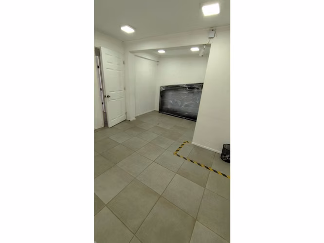 Oportunidad / Seguridad/ Amplia Casa-oficina / 3d+3b+3e