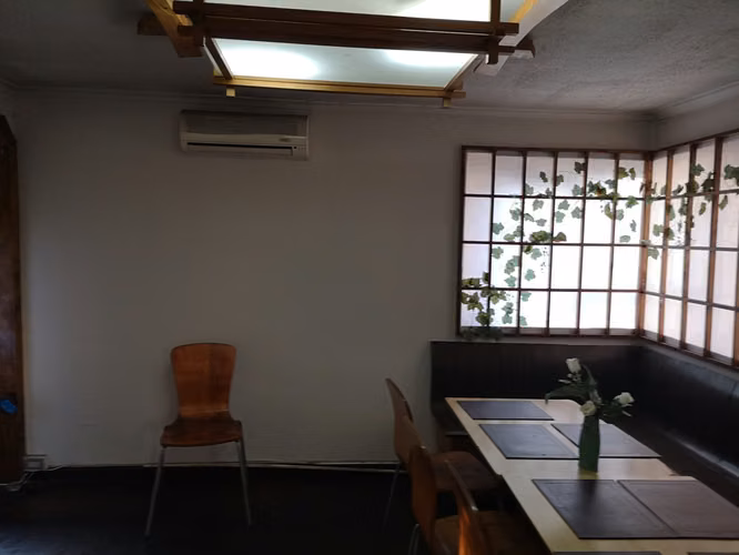 LIQUIDAMOS EXCELENTE PROPIEDAD COMERCIAL AL LADO PLAZA ÑUÑOA PATENTE DE ALCOHOL Y RESOLUCION SANITARIA