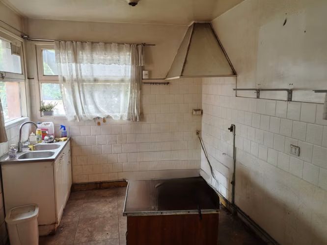 OPORTUNIDAD CASA EN BUEN BARRIO DE INDEPENDENCIA