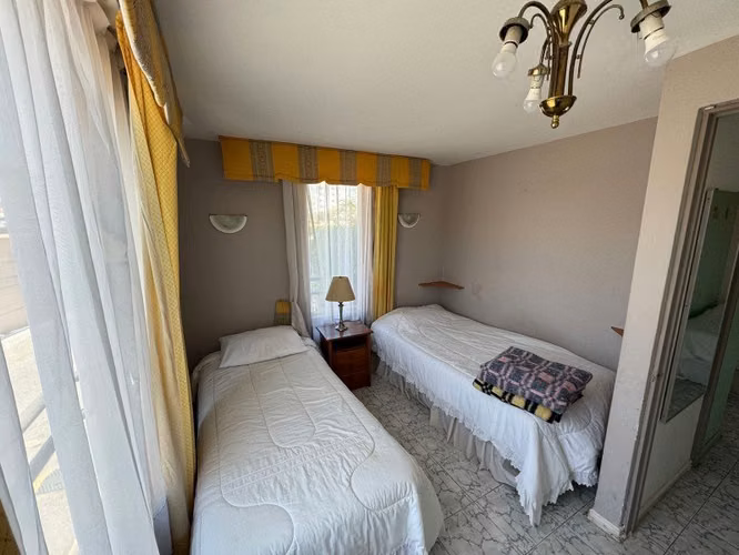 Hermoso departamento amoblado frente al mar 5D/3B - Imagen 11