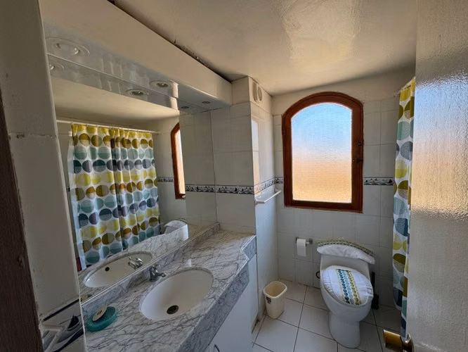 Hermoso departamento amoblado frente al mar 5D/3B - Imagen 14