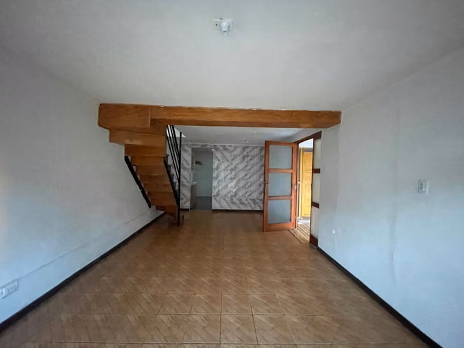 BUIN ARRIENDO CASA CONDOMINIO DOÑA JACINTA CENTRO DE BUIN
