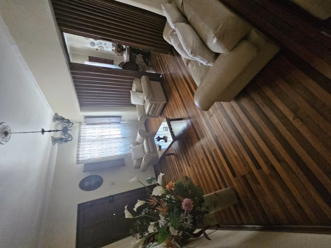 CASA COMERCIAL - Imagen 9