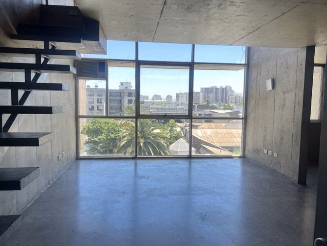 Loft frente Plaza Brasil