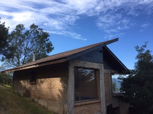 ARRIENDO CASA PIEDRA MOLINA EXTRAORDINARIA VISTA LAGUNA DE ACULEO
