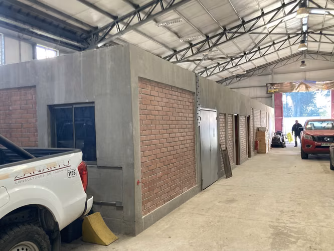 Galpon industrial zona agropecuaria PRC con recepción final Paine Colonia Kennedy