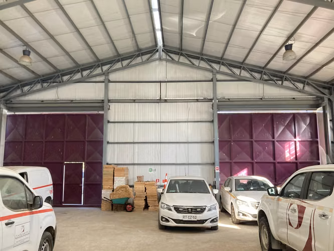 Galpon industrial zona agropecuaria PRC con recepción final Paine Colonia Kennedy