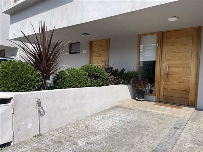 Casa en venta de 3 dorm. en Colina. Townhouse Brisas Norte