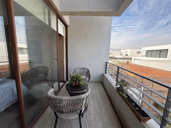 Casa en venta de 3 dorm. en Colina. Townhouse Brisas Norte
