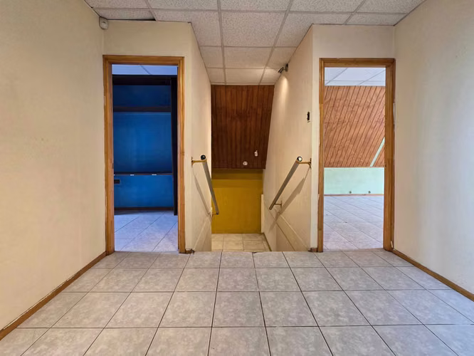 Local comercial / oficinas / bodega, 6 Estac (177326)