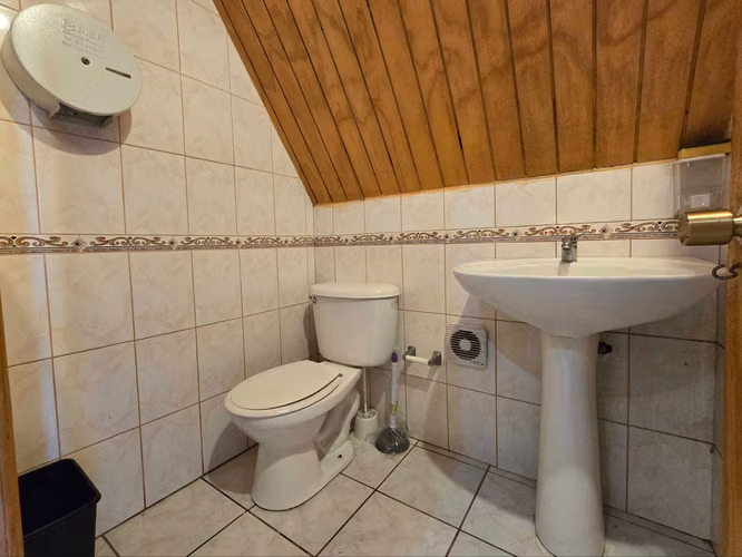 Local comercial / oficinas / bodega, 6 Estac (177326)