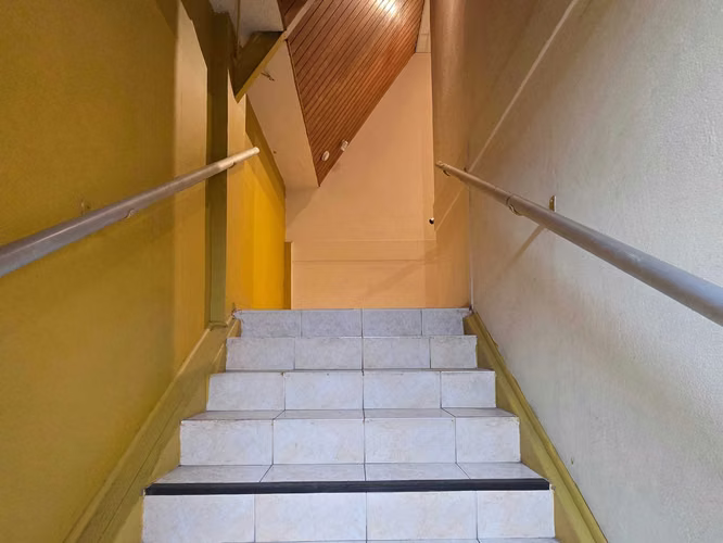 Local comercial / oficinas / bodega, 6 Estac (177326)