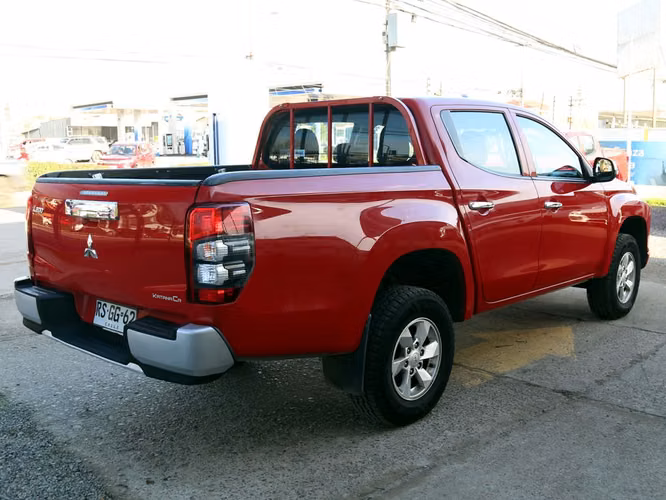 MITSUBISHI L200 2022