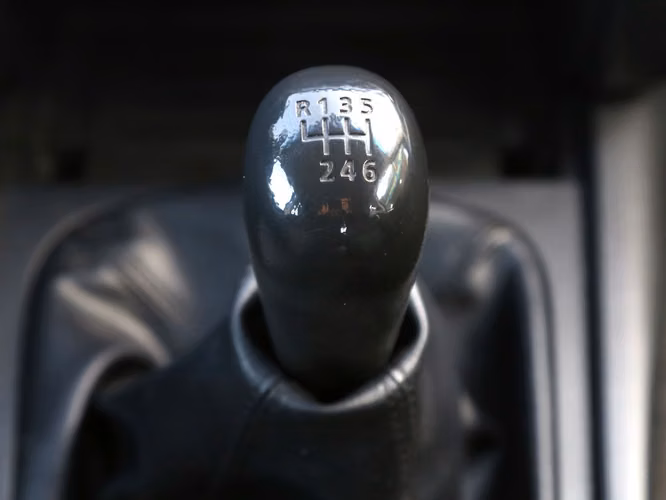 MITSUBISHI L200 2022