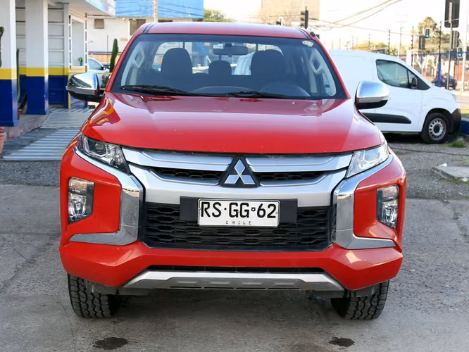 MITSUBISHI L200 2022