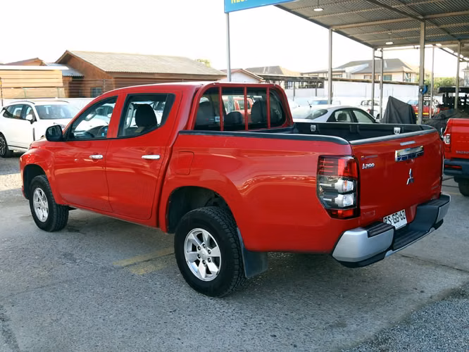 MITSUBISHI L200 2022