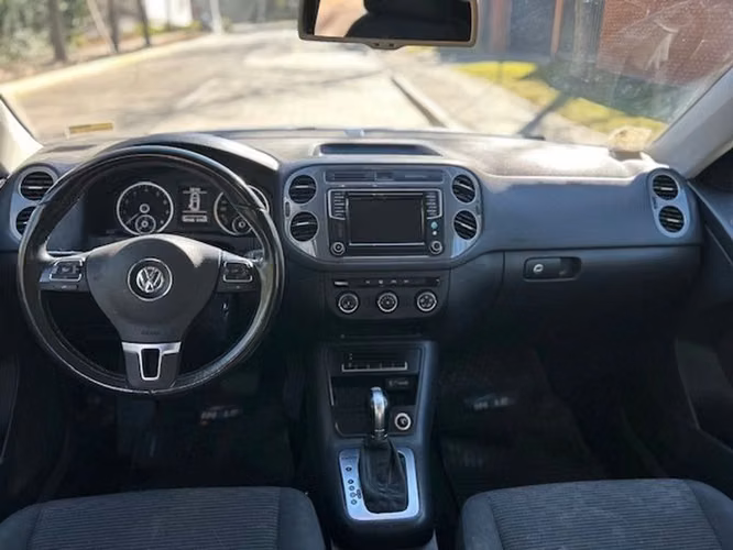 VOLKSWAGEN TIGUAN TREND FUN TSI PLUS 4X4 - 2017 | 2825