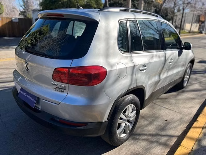VOLKSWAGEN TIGUAN TREND FUN TSI PLUS 4X4 - 2017 | 2825
