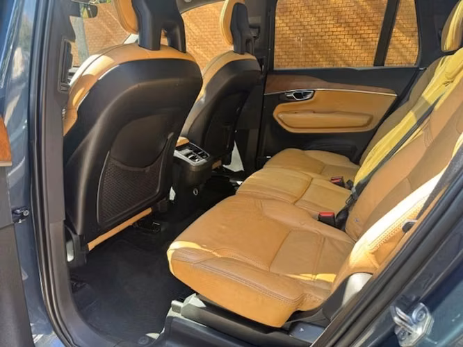 VOLVO XC90 D5 2.0 INSCRIPTION - 2018 | 2854