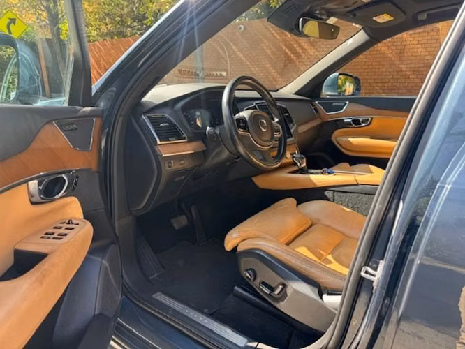 VOLVO XC90 D5 2.0 INSCRIPTION - 2018 | 2854