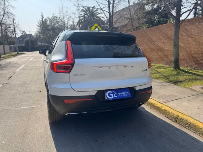 VOLVO XC40 T5 R-DESIGN - 2021 | 2838