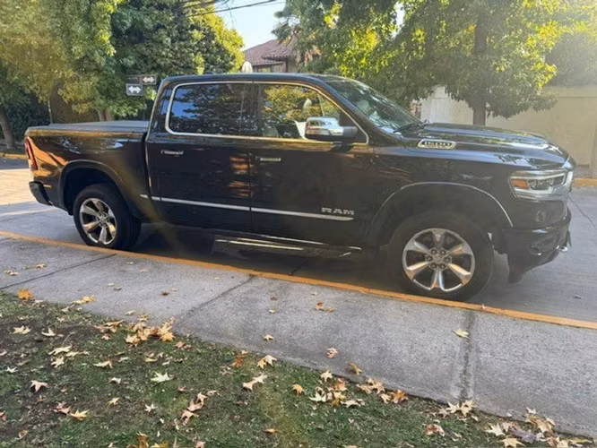 RAM 1500 LIMITED CREW CAB - 2022 | 2846