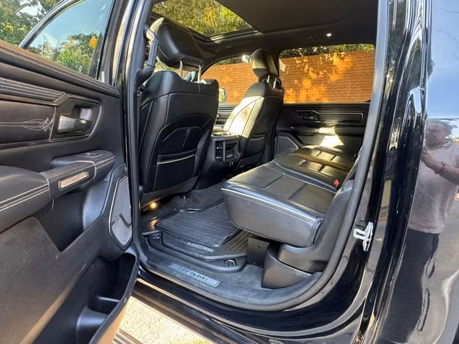 RAM 1500 LIMITED CREW CAB - 2022 | 2846