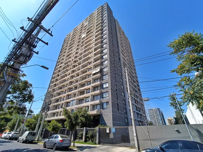 Cuarta Avenida 1350 (1 Bod) [487-4]