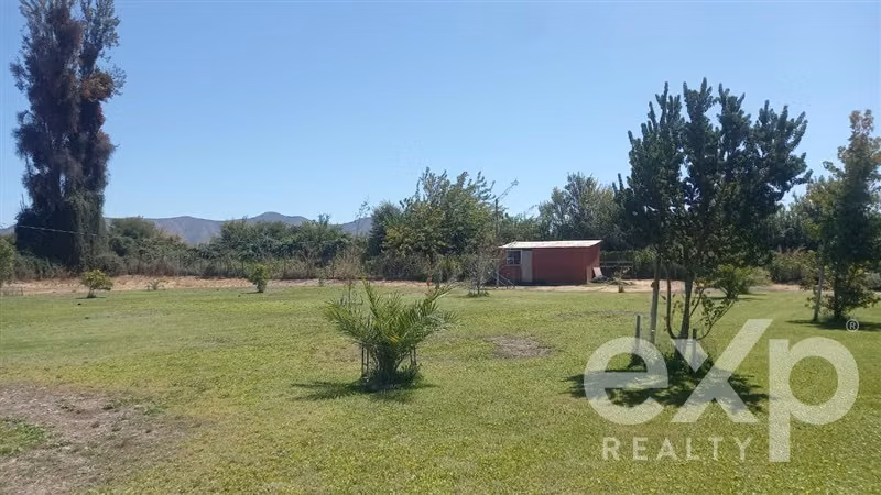 Parcela en venta con 2 casas en Talagante