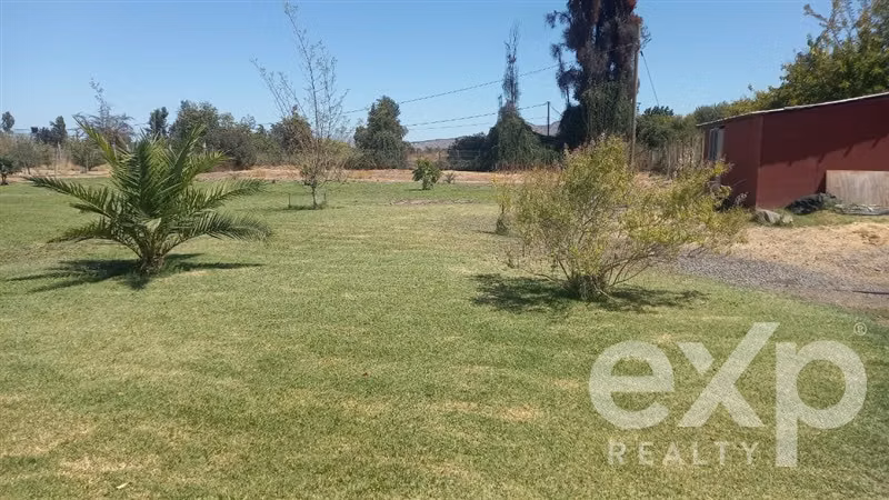 Parcela en venta con 2 casas en Talagante