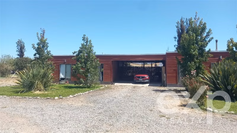 Parcela en venta con 2 casas en Talagante