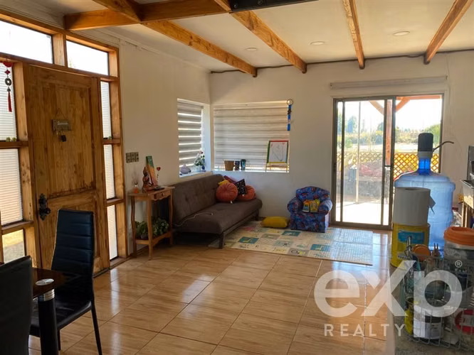 Parcela en venta con 2 casas en Talagante