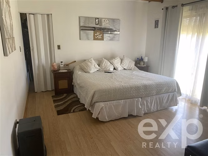 Parcela en venta con 2 casas en Talagante