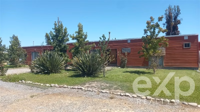Parcela en venta con 2 casas en Talagante