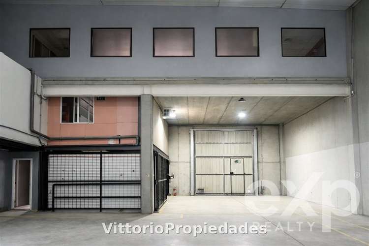 Bodega Industrial excelente ubicación en Quilicura
