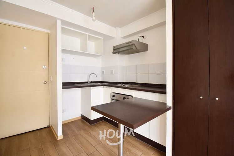 Departamento en Avenida María Rozas Velásquez