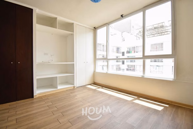 Departamento en Avenida María Rozas Velásquez