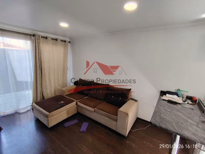 Hermosa Casa de Dos Pisos Ampliada, 3 Dormitorios, 2 Baños, San Bernardo.