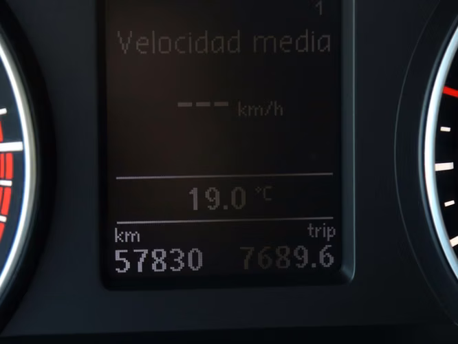 VOLKSWAGEN AMAROK 2023